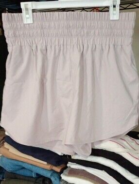 Nike Shorts Swoosh Accent XL Very Light Purple